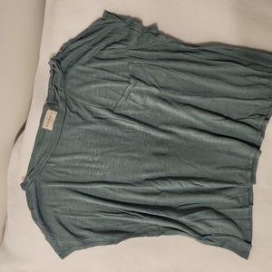 Loose fit shirt